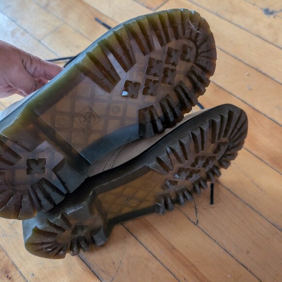 Dr Martens white boots, big girl size 5 - Picture 5 of 5